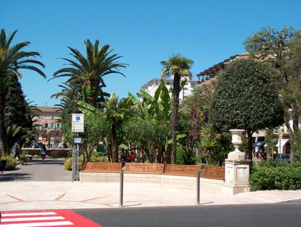 Bed & Breakfast Bompadre Civitanova Marche Buitenkant foto