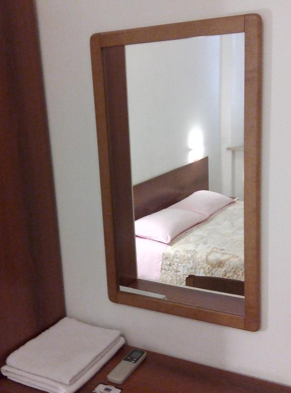 Bed & Breakfast Bompadre Civitanova Marche Buitenkant foto