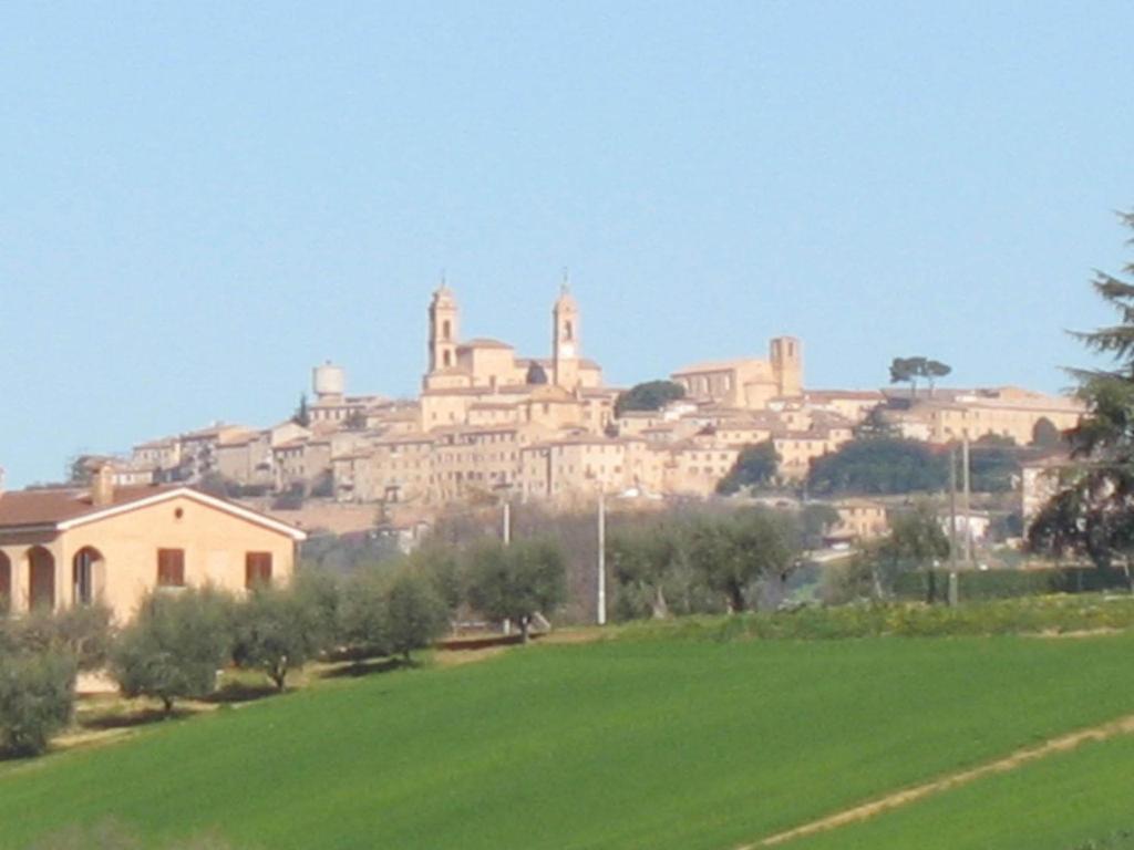 Bed & Breakfast Bompadre Civitanova Marche Buitenkant foto